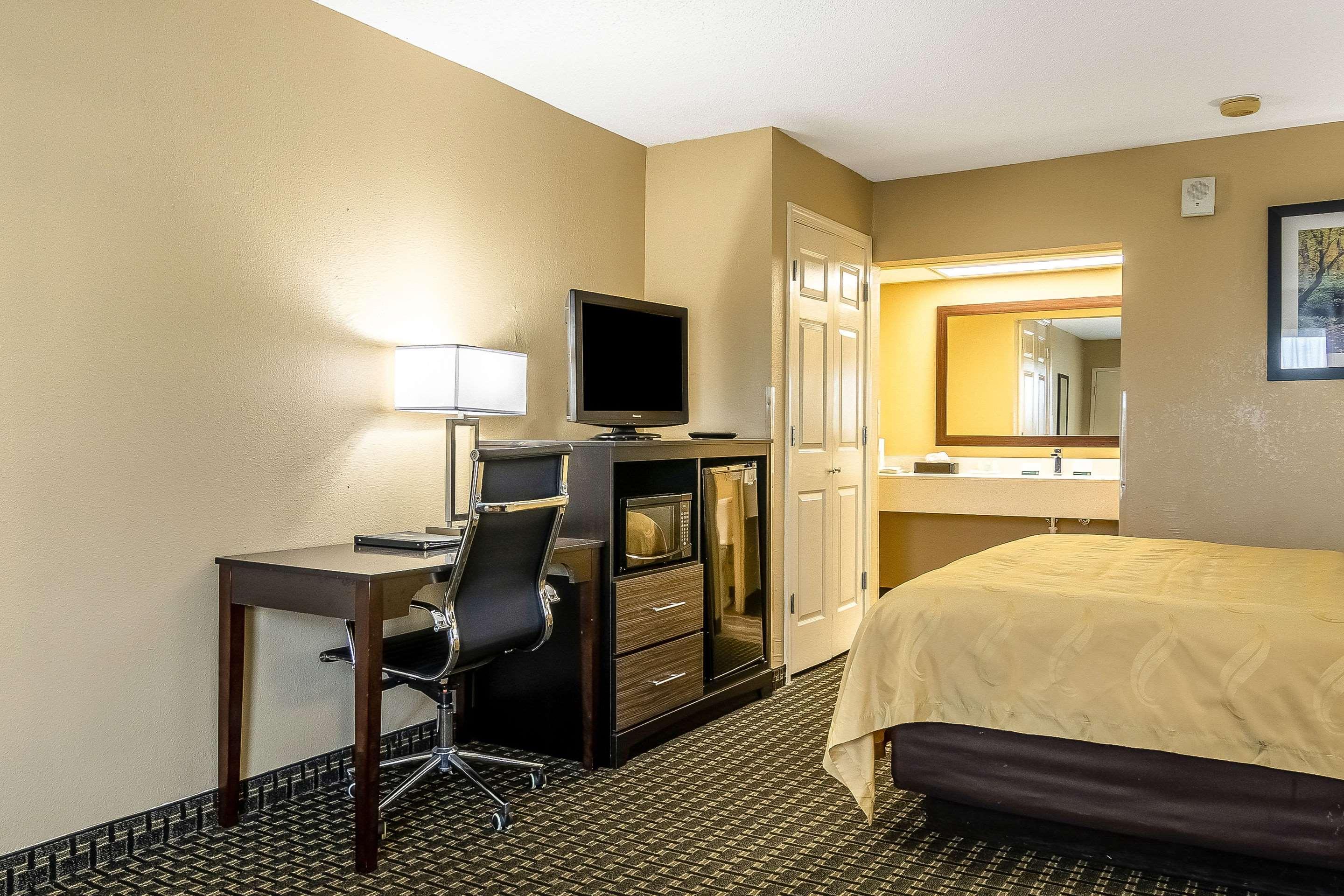 Quality Inn Perry - National Fairgrounds Area Bagian luar foto