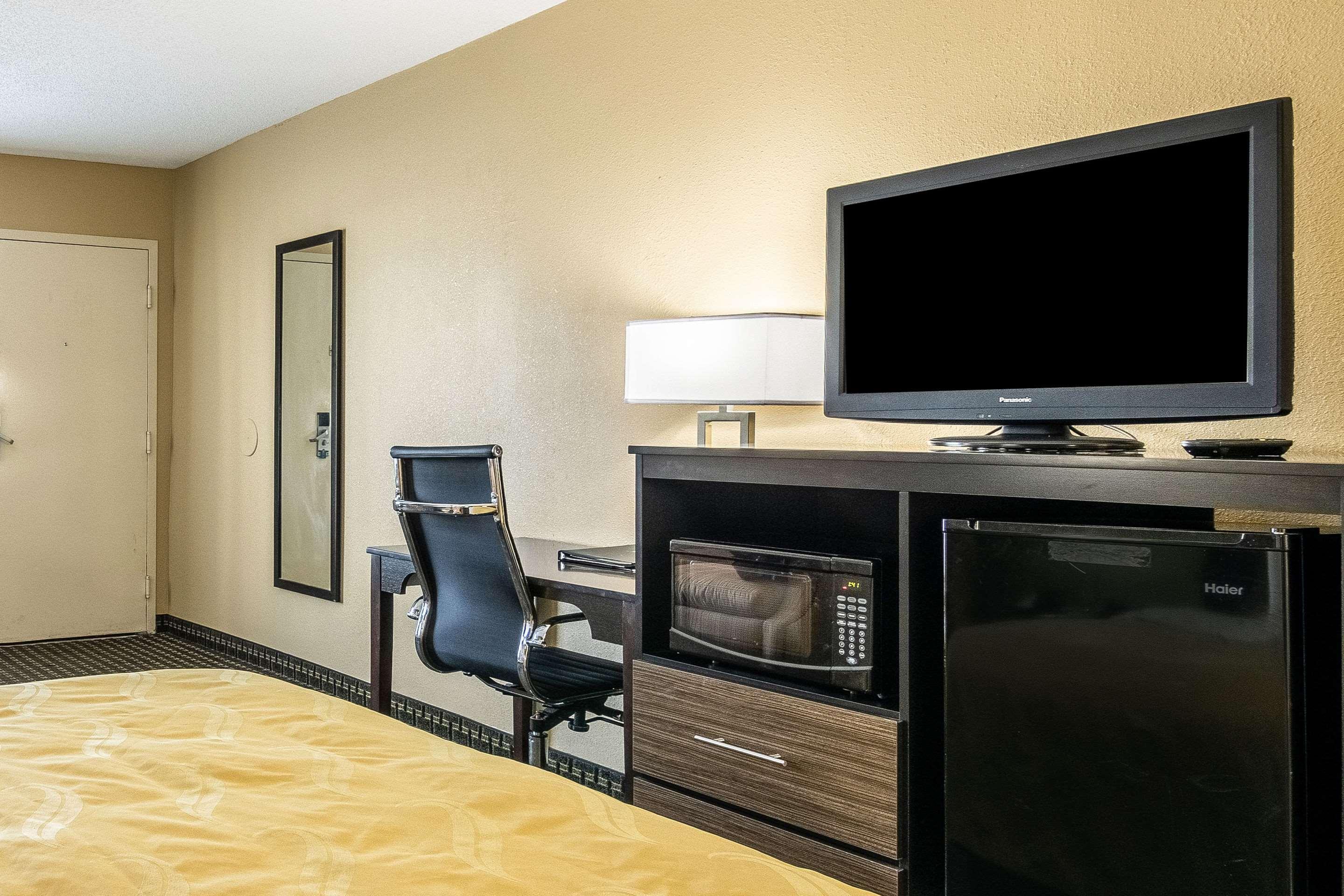 Quality Inn Perry - National Fairgrounds Area Bagian luar foto